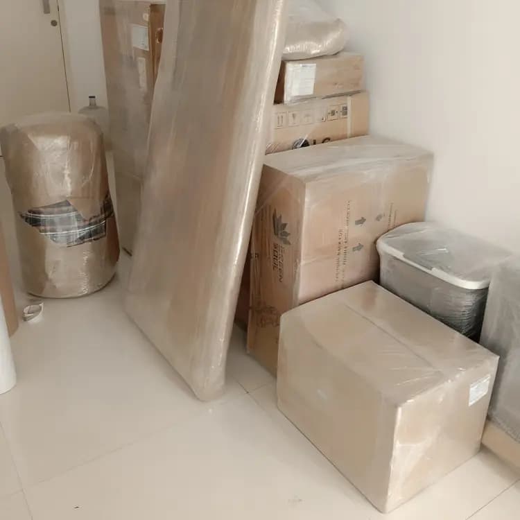 Packing and moving service 33