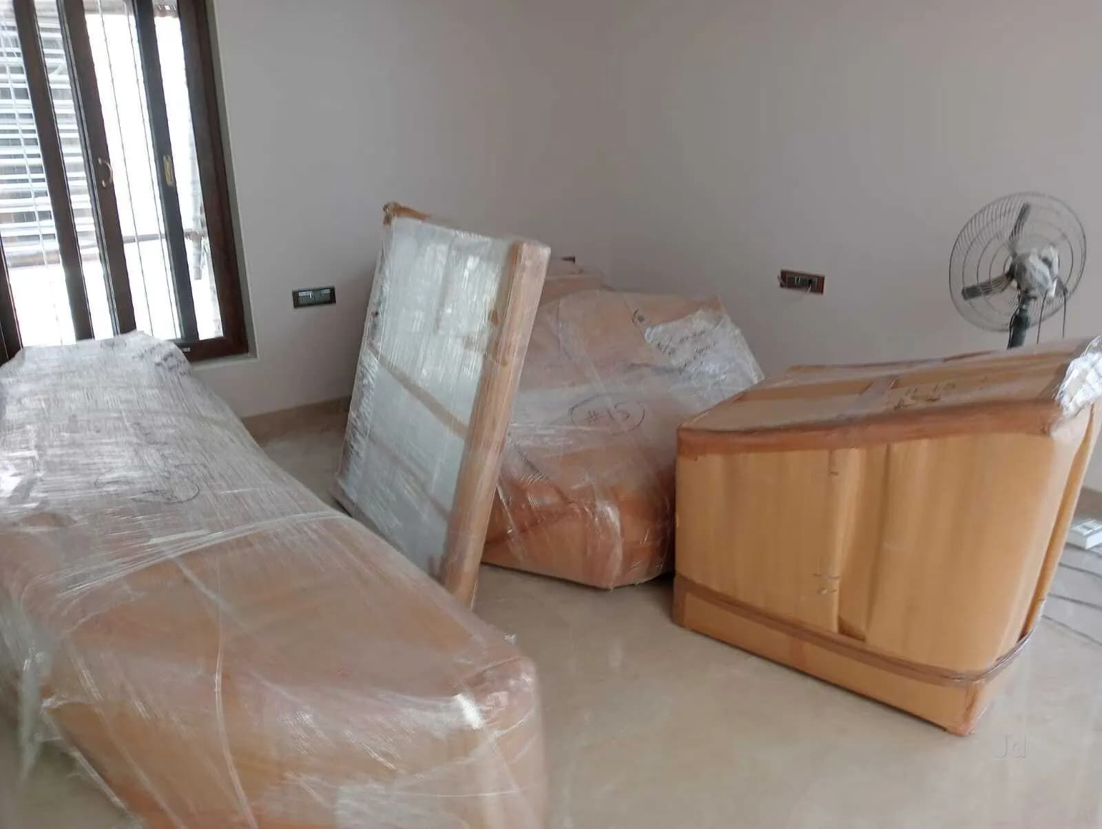 Household goods packing and home shifting service by Safexpress - 51
