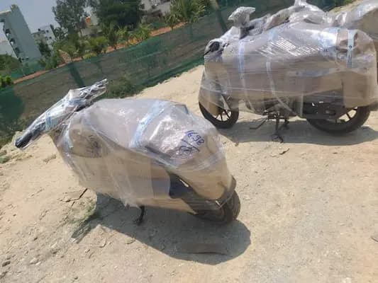 Packing and moving service 12