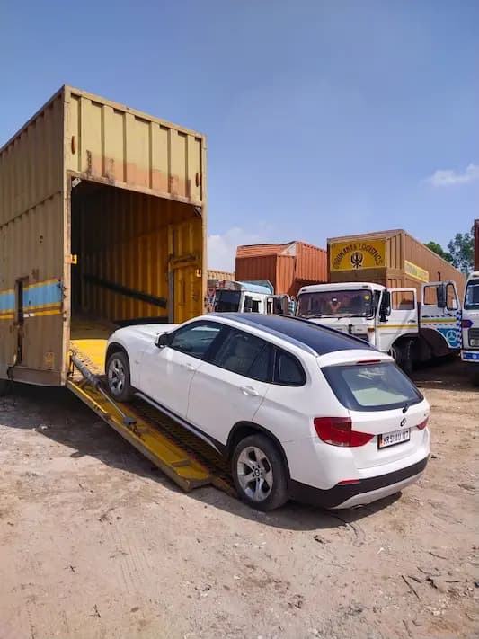 Packing and moving service 13